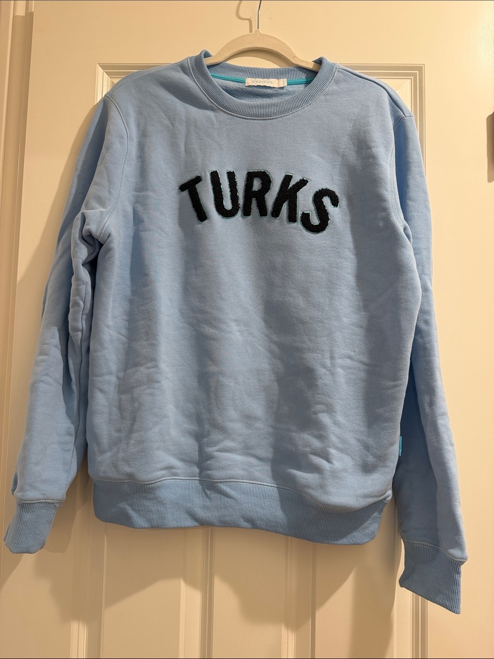 Light Blue 'Turks' Crewneck Sweatshirt - Women's Casual Pullover